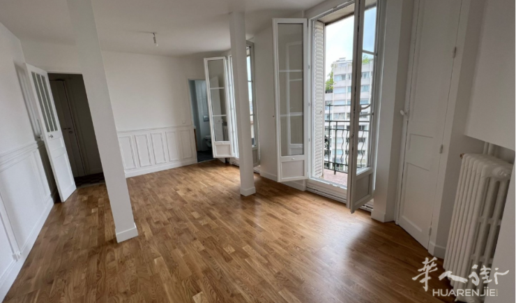 PARIS 10区·23平·studio·无家具  900€ / 月   起租时间 : 2023-08-07 ID: 195257