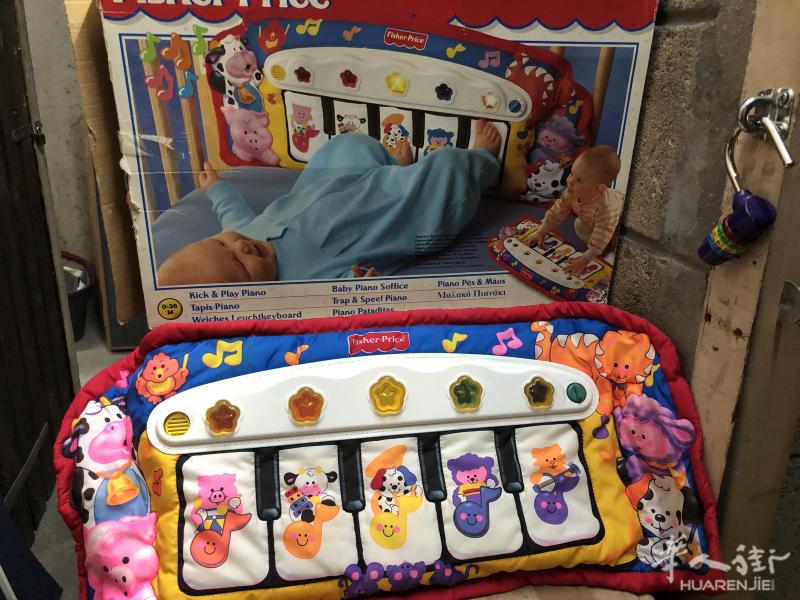 Baby piano