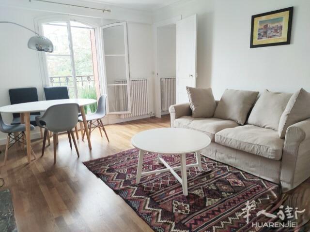 PARIS 15区·56.70平·公寓·有家具 1700€ / 月 起租时间 : 2023-09-07 ID: 195385