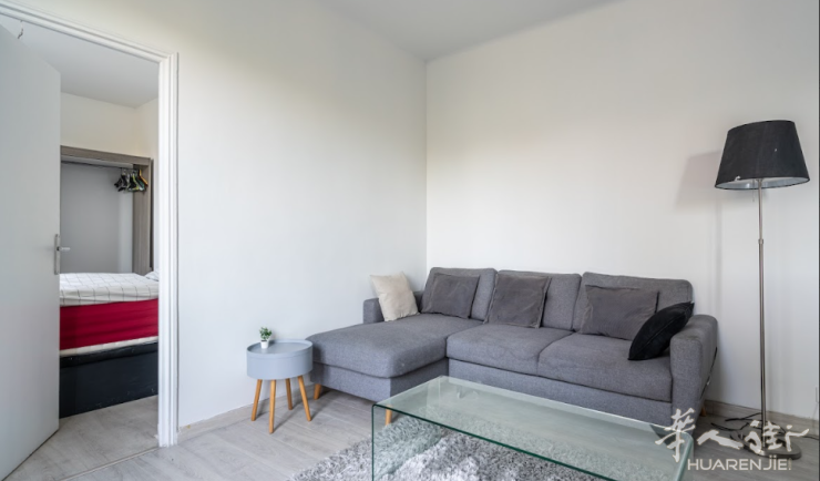 Puteaux 92区·38平·studio·有家具 1380€ / 月 起租时间 : 2023-08-11 ID: 195467