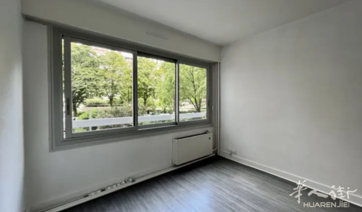 PARIS 20区·18平·studio·无家具 600€ / 月   起租时间 : 2023-08-11 ID: 195489
