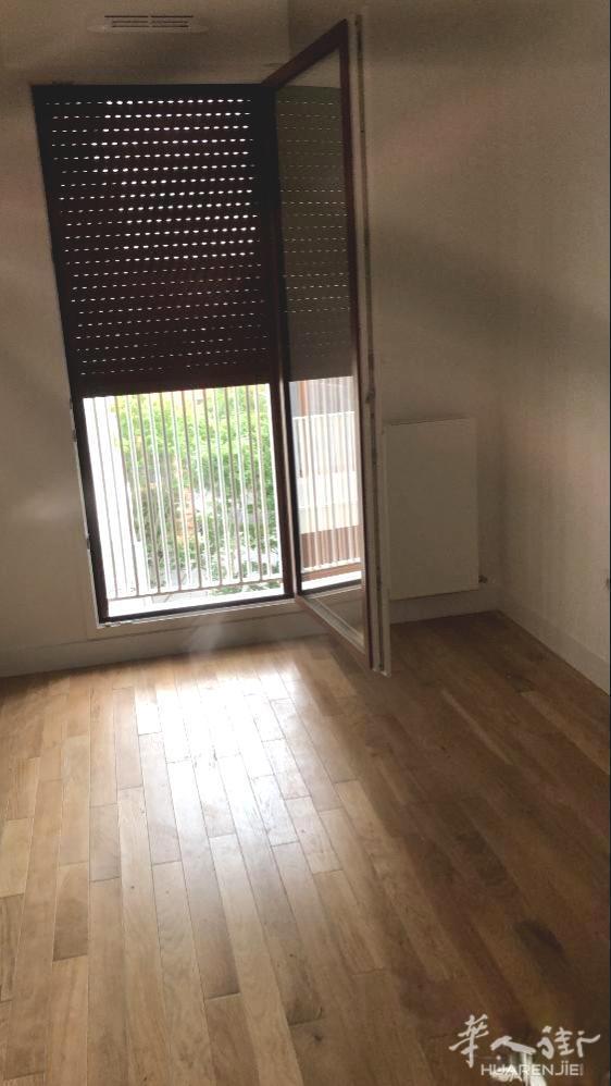 Issy-les-Moulineaux 92区·68平·公寓·无家具 1900€ / 月   起租时间 : 2023-08-11 ID: 195