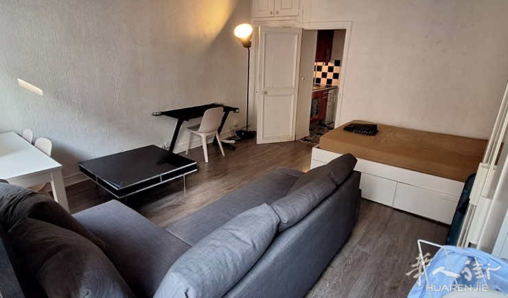 PARIS 15区·28平·studio·有家具  940€ / 月   起租时间 : 2023-08-16 ID: 195615