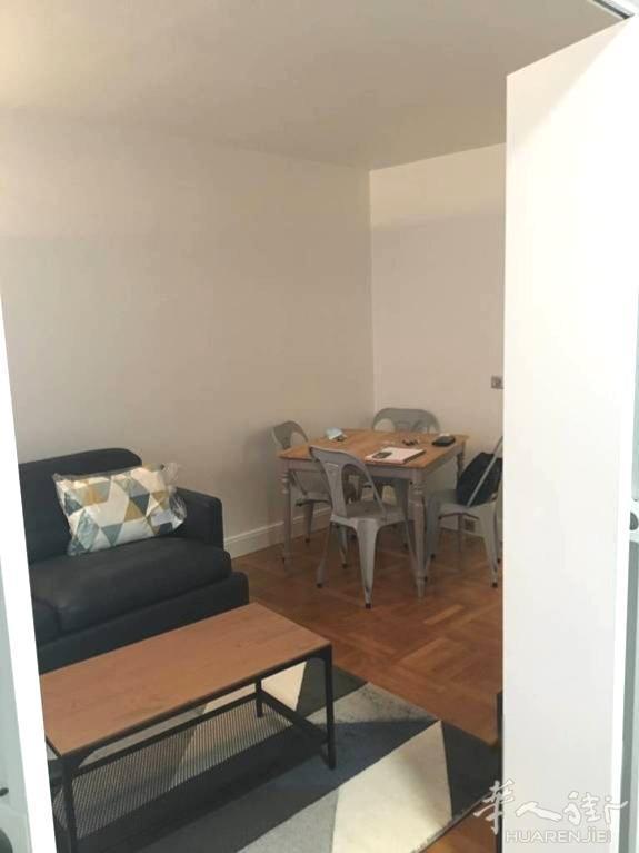 PARIS 15区·29平·studio·有家具 1209€ / 月 起租时间 : 2023-09-17 ID: 195551