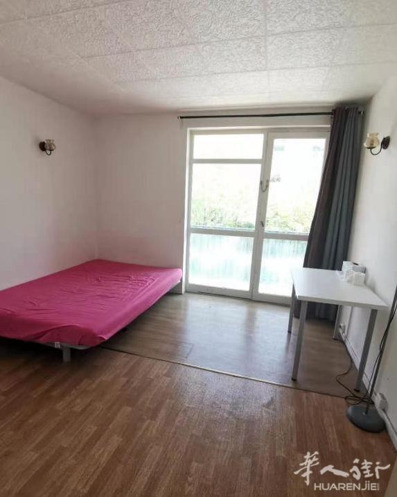 Créteil 94区·12平·studio·有家具·仅长租 260€ / 月   起租时间 : 2023-08-16 ID: 181341