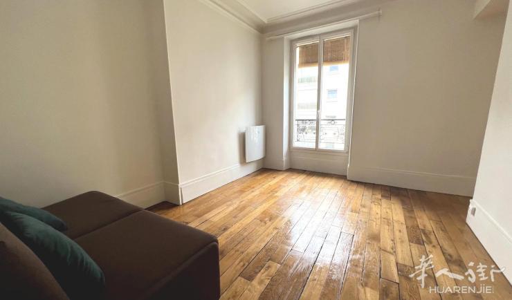 PARIS 15区·44平·公寓·有家具  1356€ / 月   起租时间 : 2023-08-18 ID: 195731