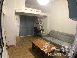 PARIS 2区·17平·studio·有家具·仅长租 892€ / 月 起租时间 : 2023-08-31 ID: 195747