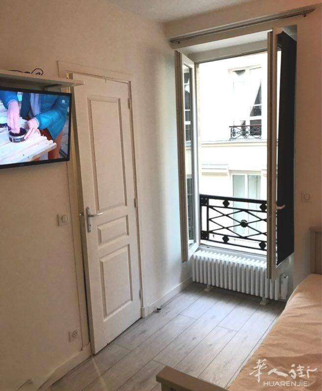 PARIS 2区·15平·studio·有家具 850€ / 月 起租时间 : 2023-08-21 ID: 195801
