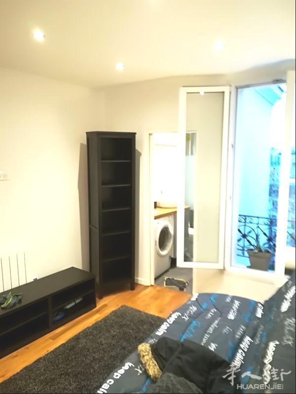 PARIS 18区·22平·studio·有家具 901€ / 月   起租时间 : 2023-09-02 ID: 195381