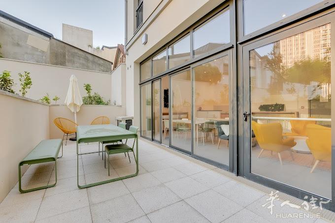 92省富人区好房，22m² , 房补前889 €包水网及房屋保险，家具全