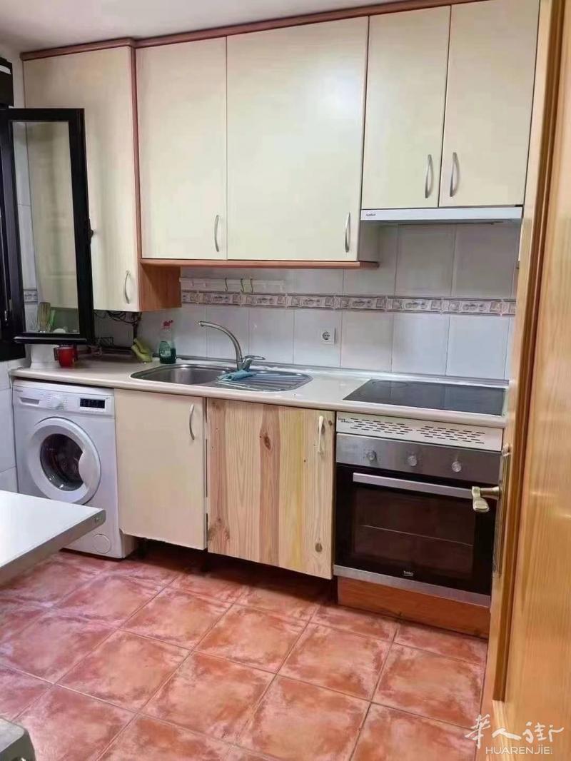 Torrejon calzada复式 3居室2卫1厅整租850·