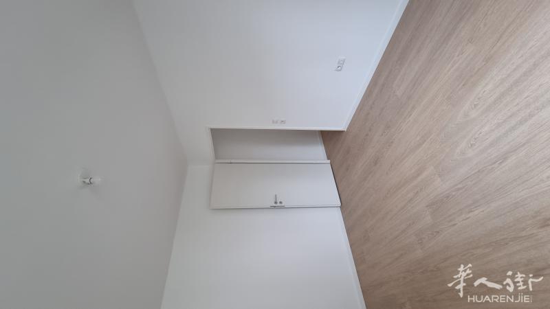 【区分】:92省,Puteaux(92800) (ID:184613) 38平的 公寓,1室1厅 无家具