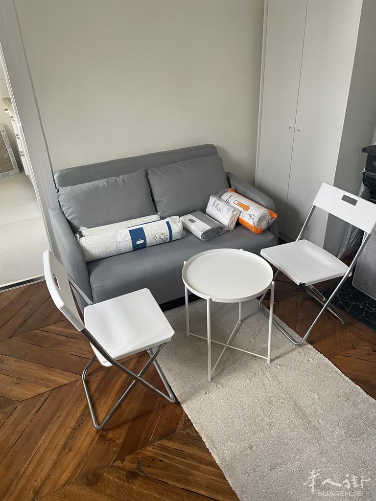 【区分】:9区(ID:196417) 18平的 studio 有家具