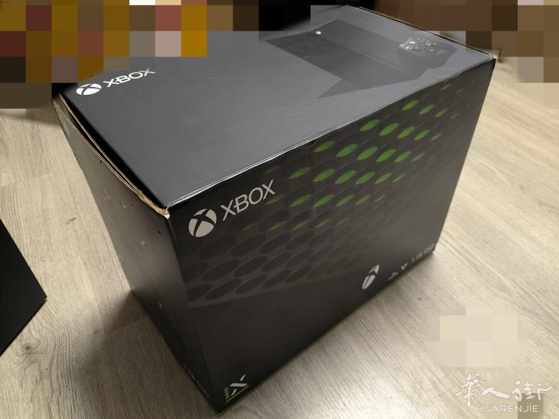 出成色超好Xbox Series X 1TB，官方保修直到2025年，有原包装配件加额外配件