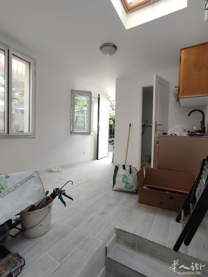 位于巴黎近郊离7号蓝线，Villejuif Paul Vaillant couturier 地铁站步行5分钟拎包即或入住