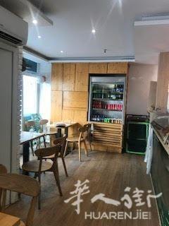 OV1-592(不再有效)现出售2区一家快餐店/茶室,有外卖和堂食打包,quartier Bourse (592)