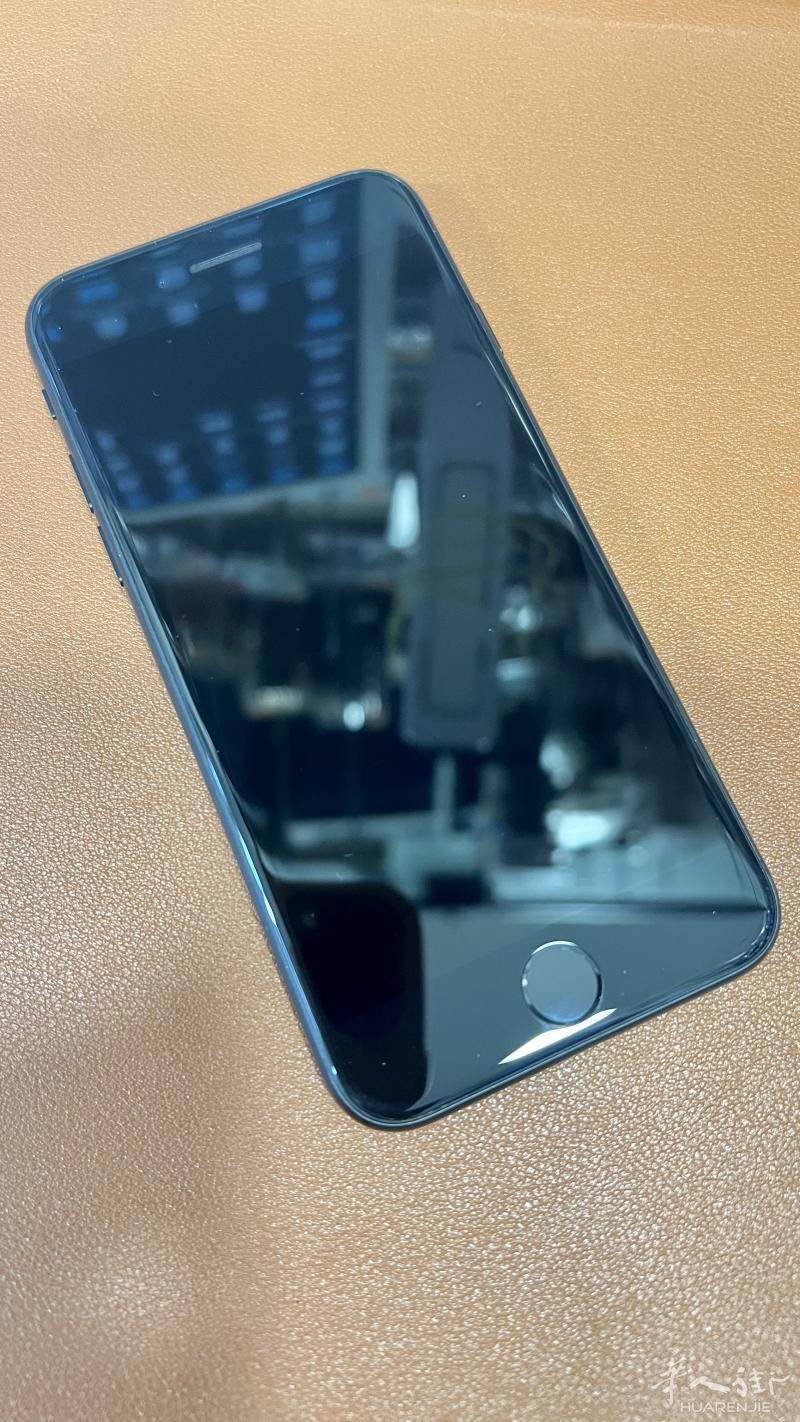 【优佳优品】Apple iPhone SE 2020 128GB €199.00 - 已翻新电池-状态 100% - 12 个月 优佳售后保修*