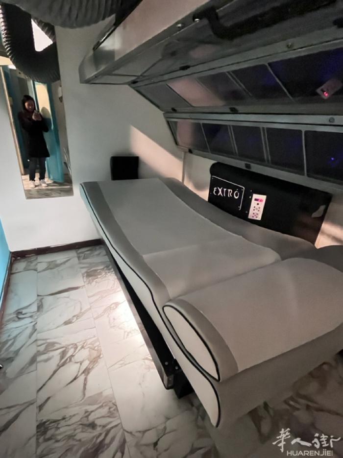美容院出售，多年老店，楼上楼下，近Piacenza火车站，店租便宜700/月，有
