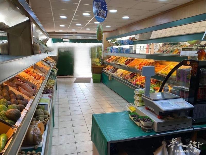 出售一家综合商店,14区,地铁对面,价格合理(051)