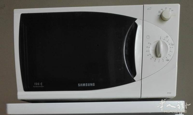 紧急出让 Samsung 微波炉