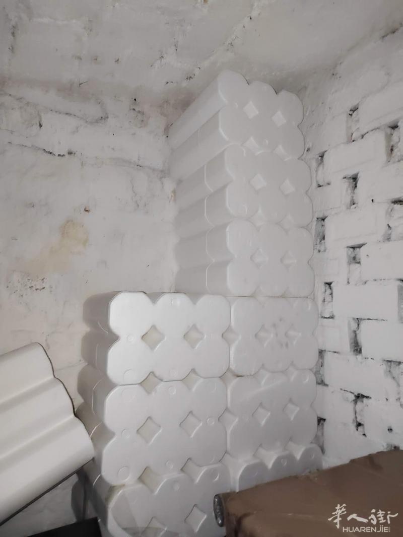 红酒泡沫箱和椅子清仓甩卖
