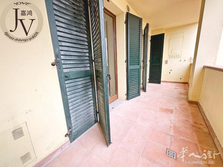 jove 介绍所 超级推荐三房公寓campi san donnino90平方室内