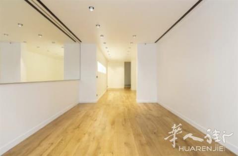 出租巴黎黄金1区，72平商业空间转租, 非常适合服装、美容 等非餐饮店