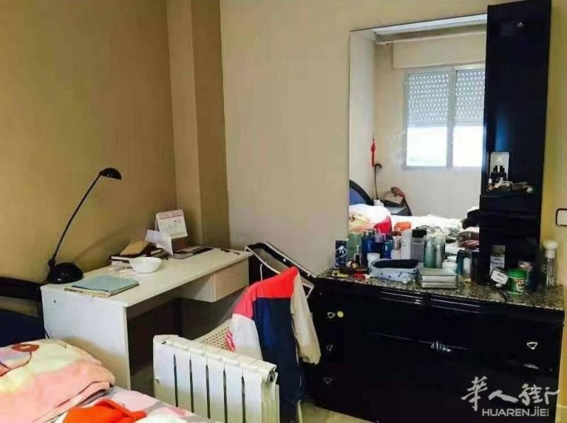 Getafe3室1厅1厨1卫750欧包水111