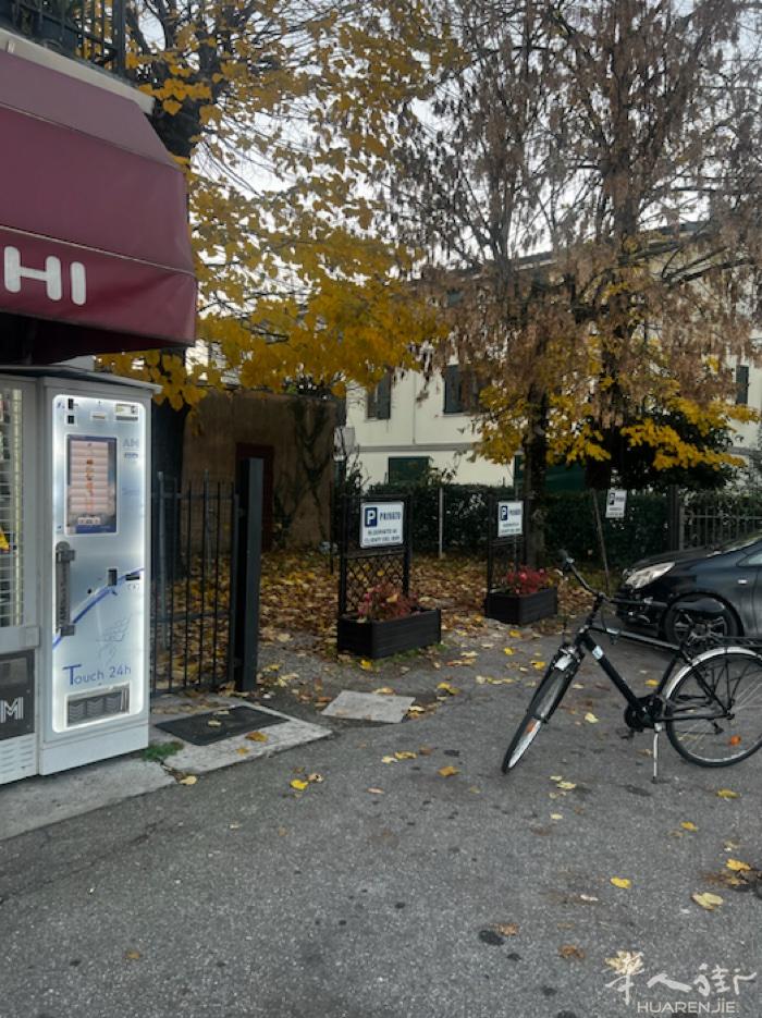 bar tabacchi 24年老店 上主人经营15年 ，便宜出售了 附近没酒吧