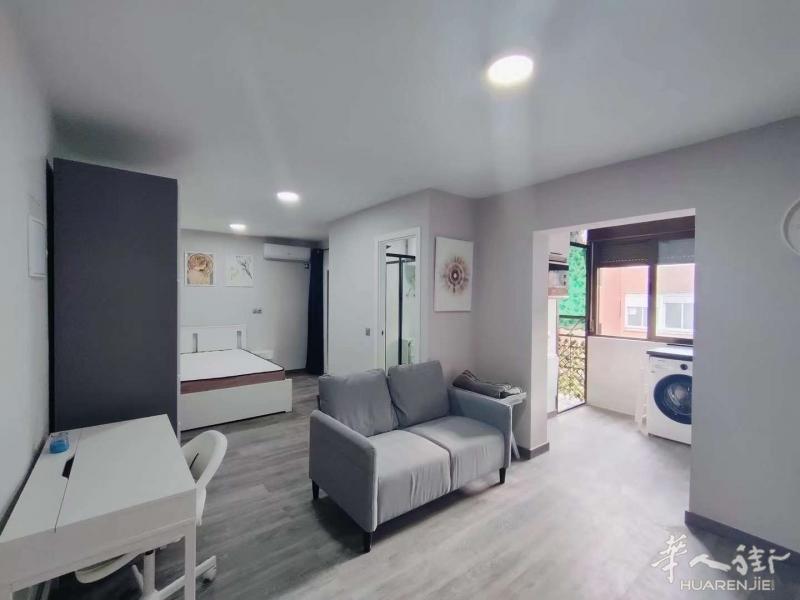 北部1号线Tetuan 2个单身公寓出租750/950€（包物业，包水+网络，其它自付）