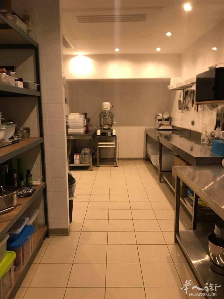 15 区的糕点店/甜品店 出售, 外带和堂食（676）