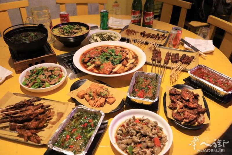 米兰烧烤界人气王【马路边边】，携10+新菜品重整旗鼓，再战江湖！
