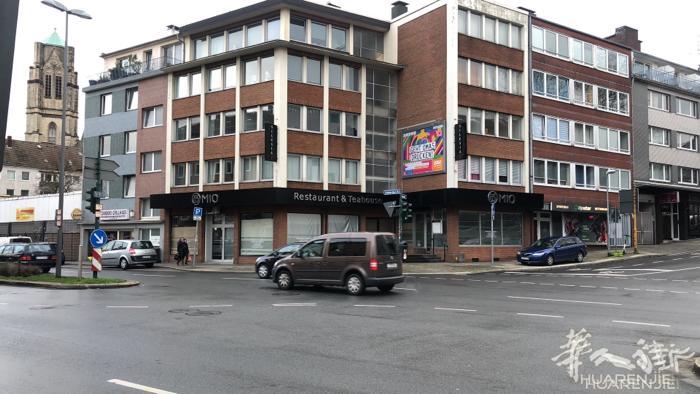 Essen 埃森市中心Mio餐厅转让，主营韩式炸鸡和奶茶，市中心位置