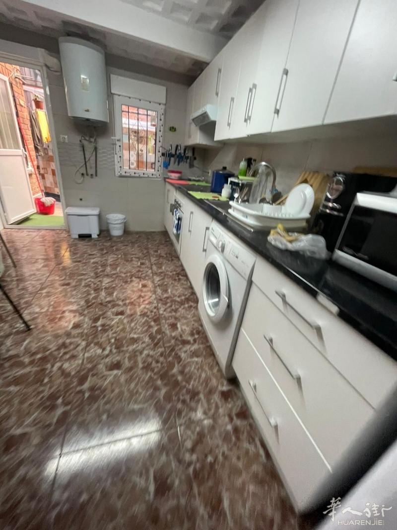 6号线Lucero地铁口1分钟e