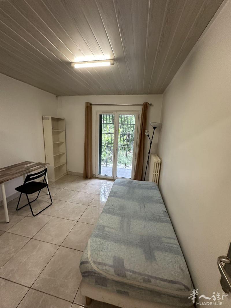 【区分】:94省,Villejuif(94800) (ID:201815) 33平的 公寓 一室一厅家具齐全