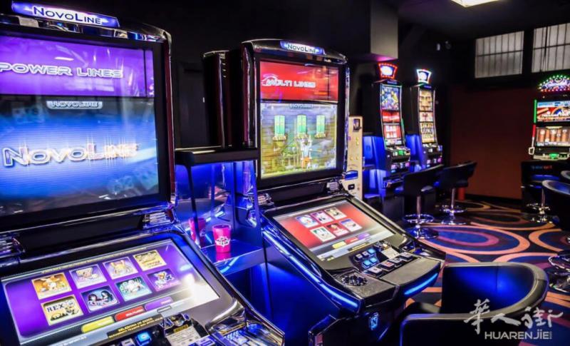 Torino vendita Sala slot e vlt nuova fuori dai luoghi sensibili di 800 mq con affitto di 3000 ancora appena aperta bellissima prezzo 350000