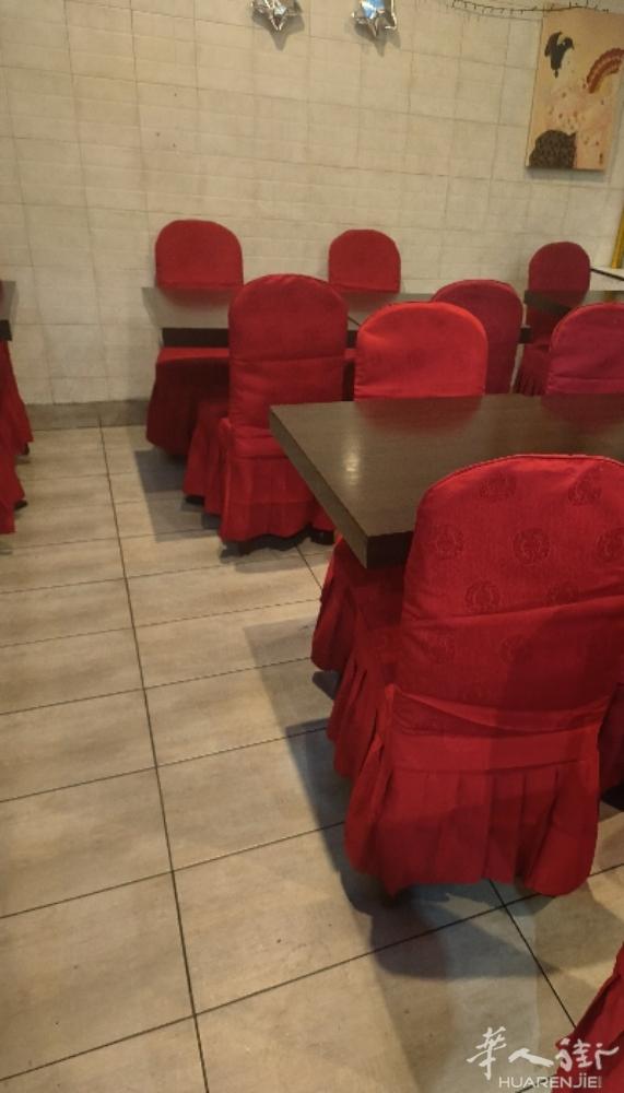罗马打包店转让，有20来个坐位，联系电话3887979798