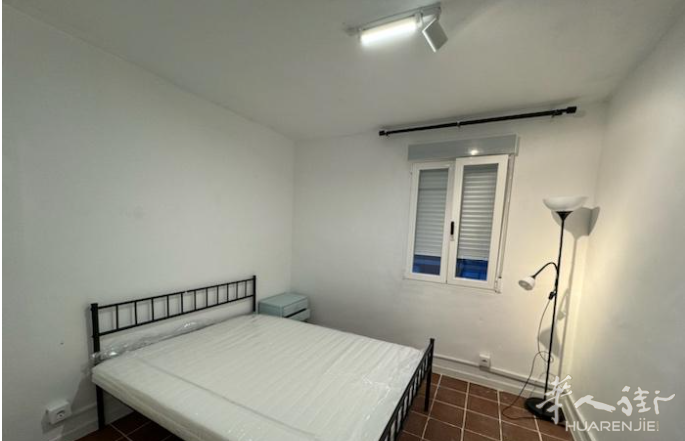 10路地铁 colonia jardin 三房一厅1200