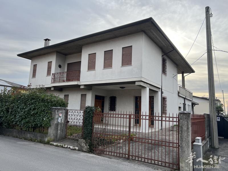 别墅带工场！Bassano del Grappa