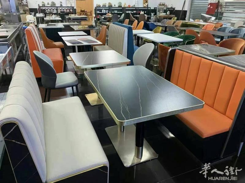 出售餐馆桌椅沙发，价格优惠，欢迎咨询