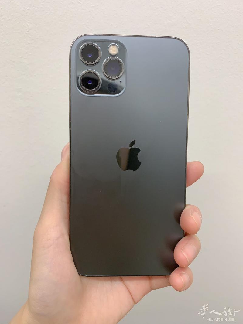现出 iphone 12 pro 128Go， 全原装，95新