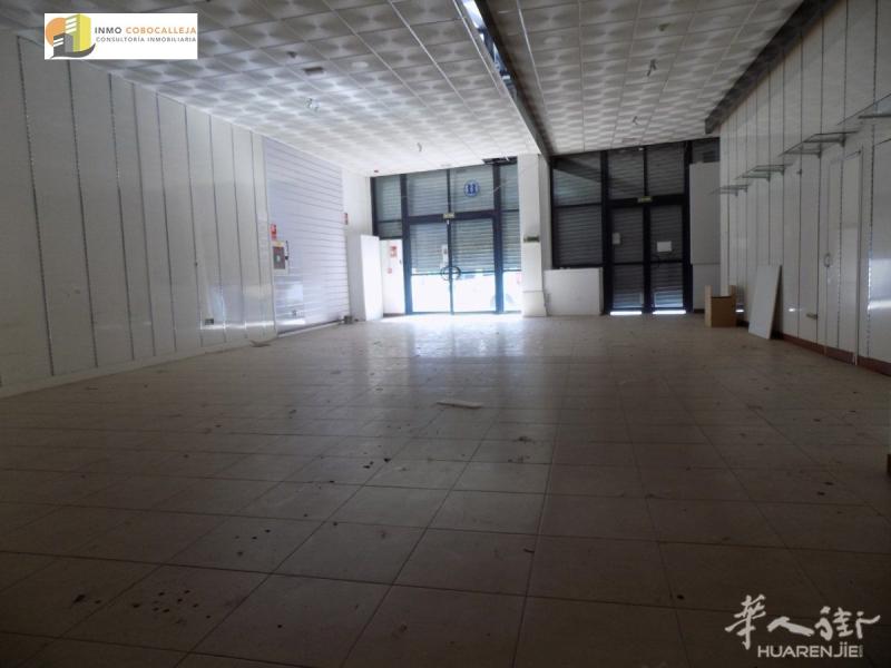 【834】出售COBO CALLEJA工业区中心区域双层店铺