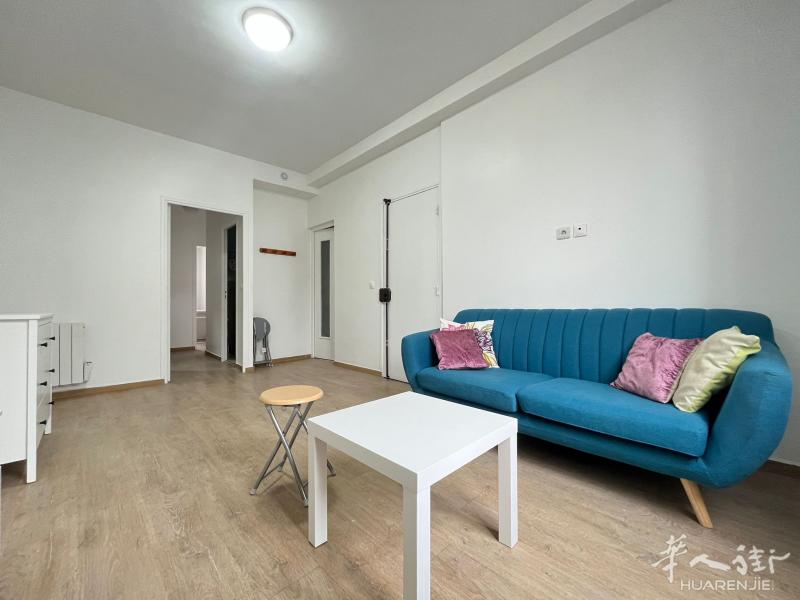 Appartement meublé 2 pièce / 带家具的两室公寓 La Courneuve