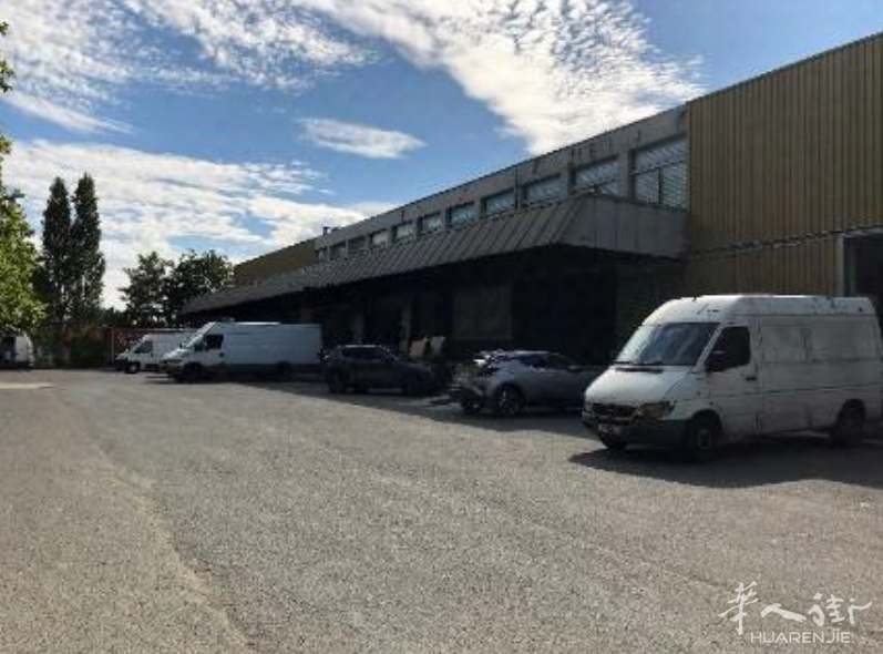 95省Sarcelles 现有仓库RDC 1800平米出租