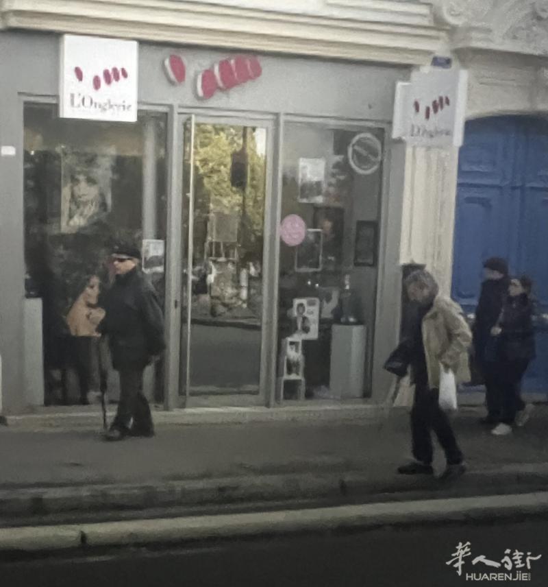 巴黎20区Nation繁华商街 法国人美甲店