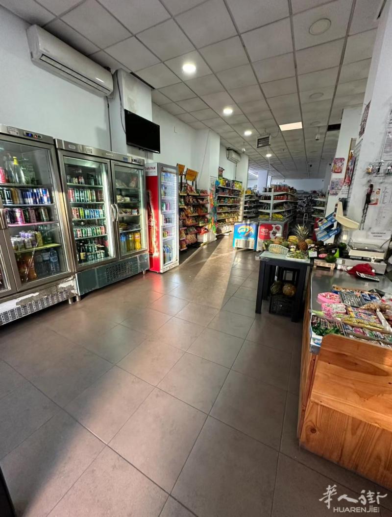 马德里大糖果店带百货转让