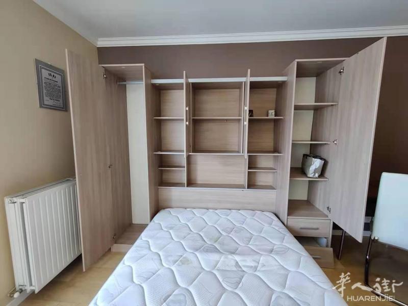 94省,Vitry-sur-Seine(94400) (ID：1002) 65平两室一厅，带家具出租