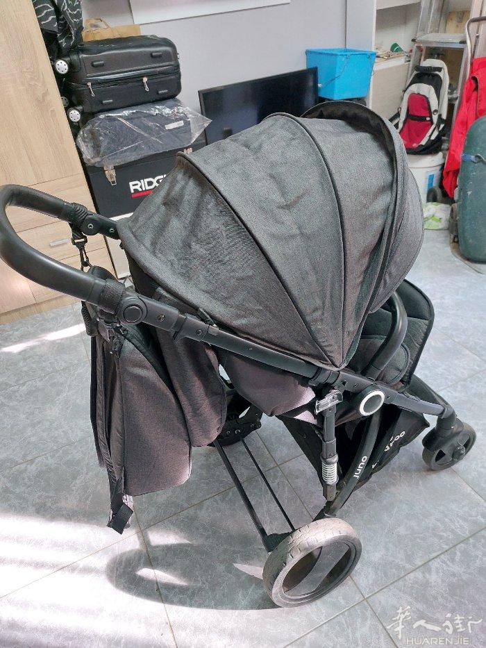 二手儿童车一辆，原价120现价出售40€