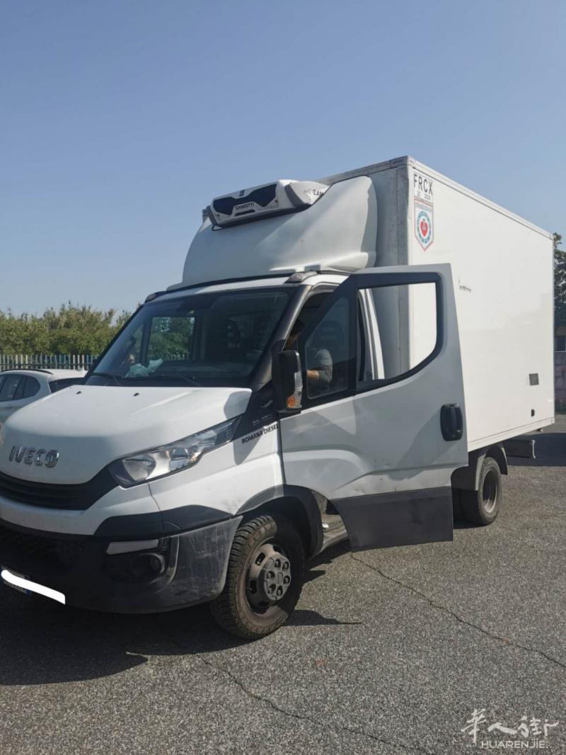 IVECO 货车出售