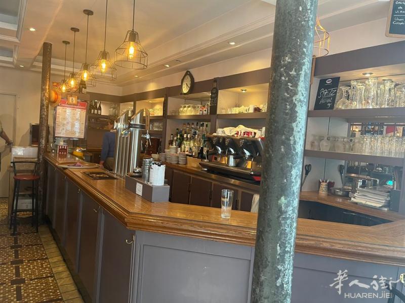 OV1-796 大巴黎92省Boulogne-Billancourt优越地段酒吧餐厅经营权出租